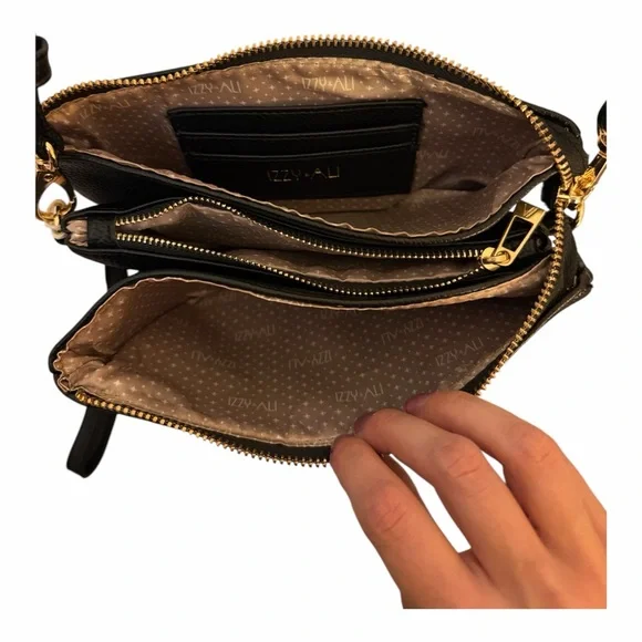 Izzy & Ali Crossbody Bag - Picture 2 of 7